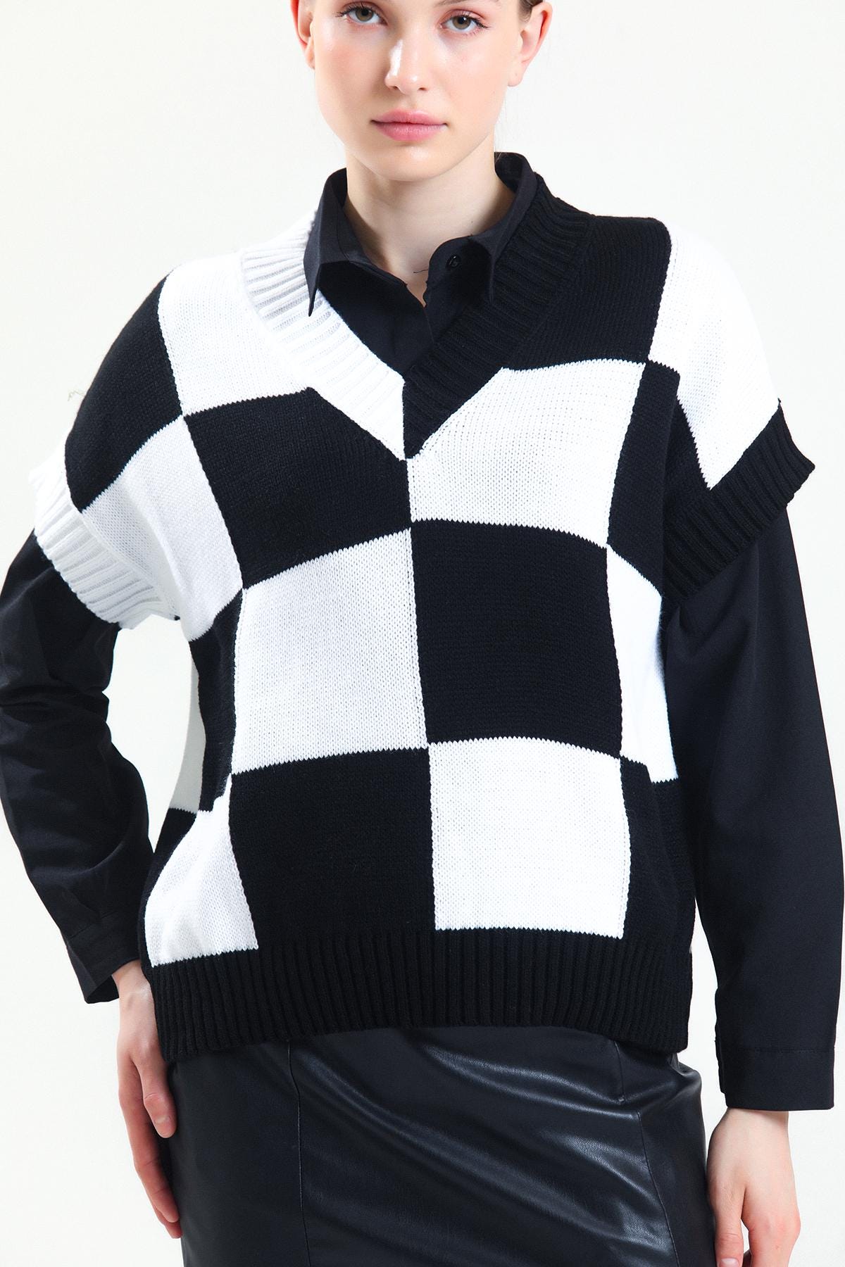 Checkered Knit Vest: Black and White Boho Sweater - Image 2
